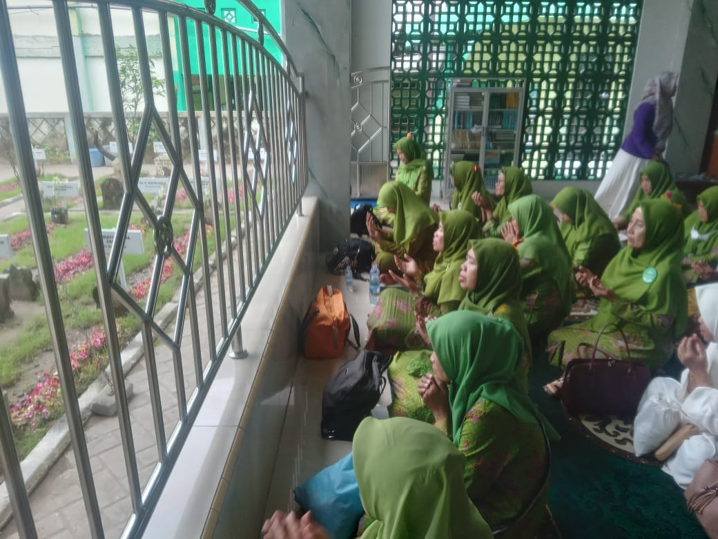 Rombongan Depok Lanjut ke Jombang usai Menghadiri Resepsi Harlah 1 Abad NU di Sidoarjo