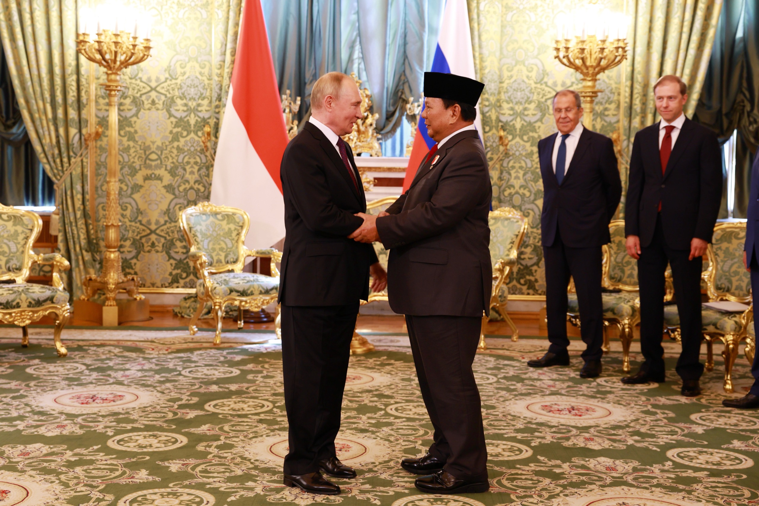 Prabowo Bahas Penguatan Kerjasama Multi Bidang Bersama Presiden Rusia Vladimir Putin di Moskow