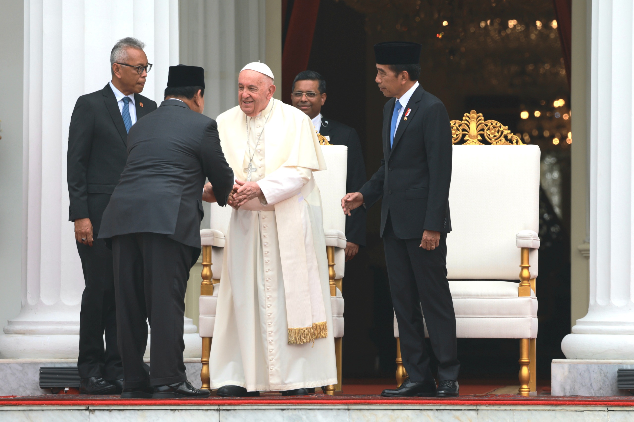 Paus Fransiskus Beri Salam Hangat kepada Presiden Terpilih Prabowo Subianto