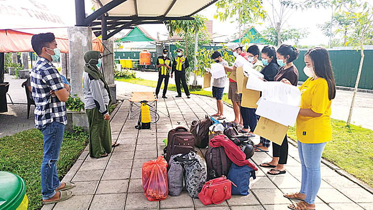 Empat RS Darurat Lapangan Jatim Resmi Ditutup: Terimakasih Pejuang Covid-19 Garda Depan!