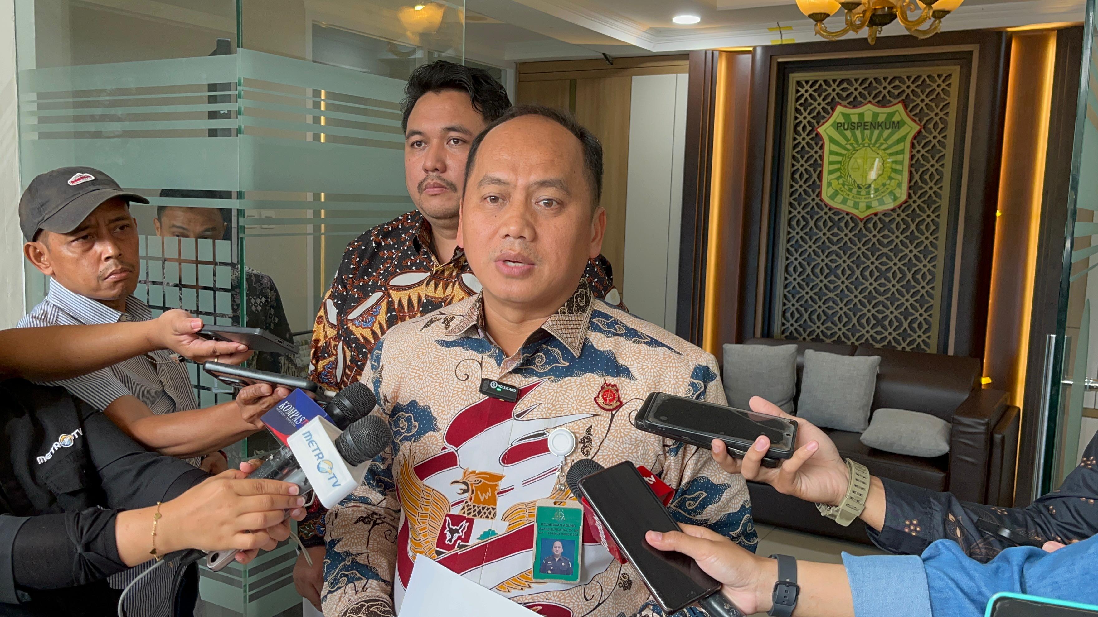 Jadi Tersangka KPK Kasus Pemerasan, Kejagung Gercep Copot Kajari hingga Kasintel HSU dari Jabatan