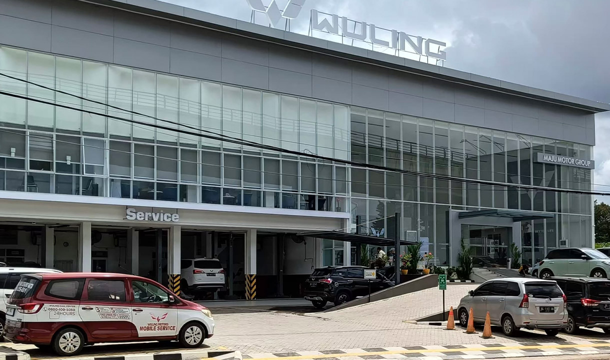 Wuling Gandeng Maju Global Motor Resmikan Diler Maju Motor Palembang 