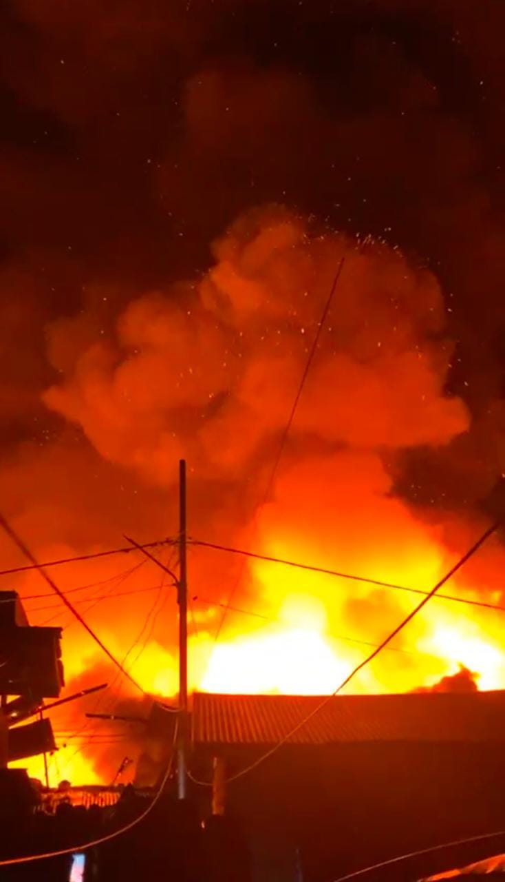 Kampung Nelayan Parit 4 Membara Malam Ini