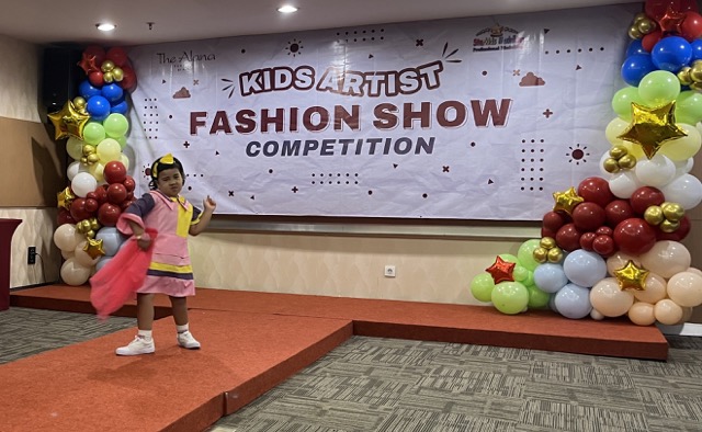 Peringati Hari Olahraga Nasional, Anak-anak Ikuti Lomba Fashion Show dalam Kids Activity bersama The Alana Surabaya