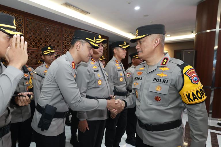 Kapolda Jatim Resmi Lantik Sejumlah Kapolres dan Pejabat Utama Polda