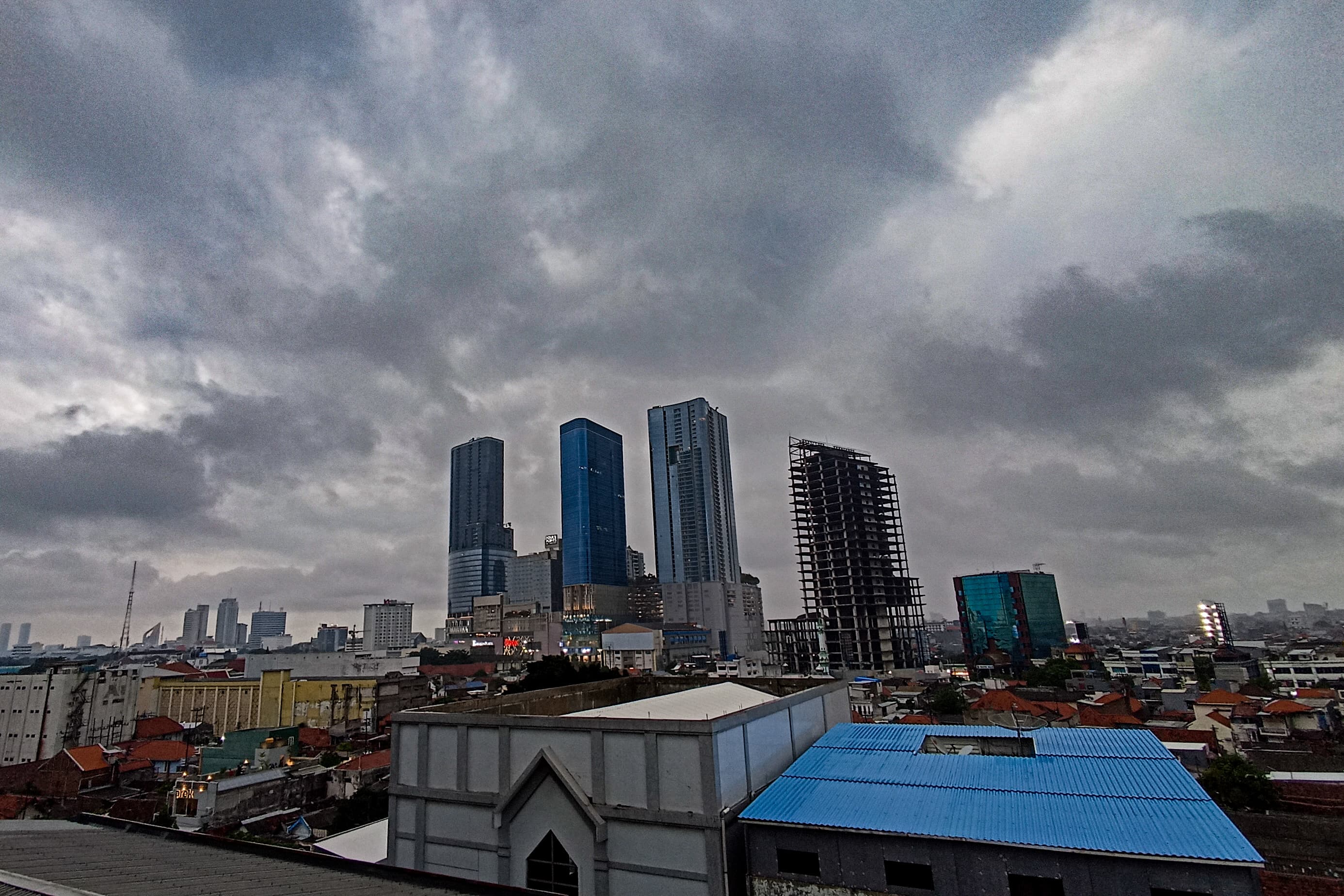 Mau Tahun Baruan? Berikut Prediksi BMKG Tentang Cuaca di Kota-Kota Besar Indonesia Malam Ini