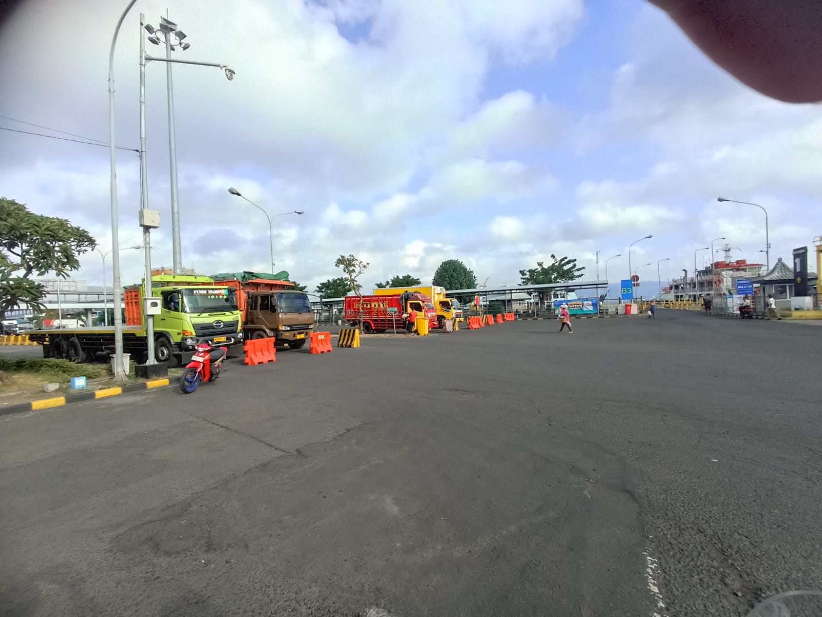 Kemenhub Sebut Kemacetan Ketapang-Gilimanuk Sudah Reda, Total 26 Kapal Dikerahkan