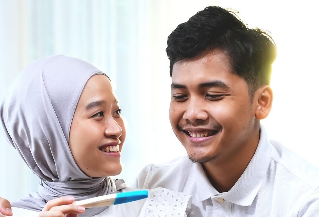 Bintang Emon Umumkan Istri Hamil Anak Pertama: 