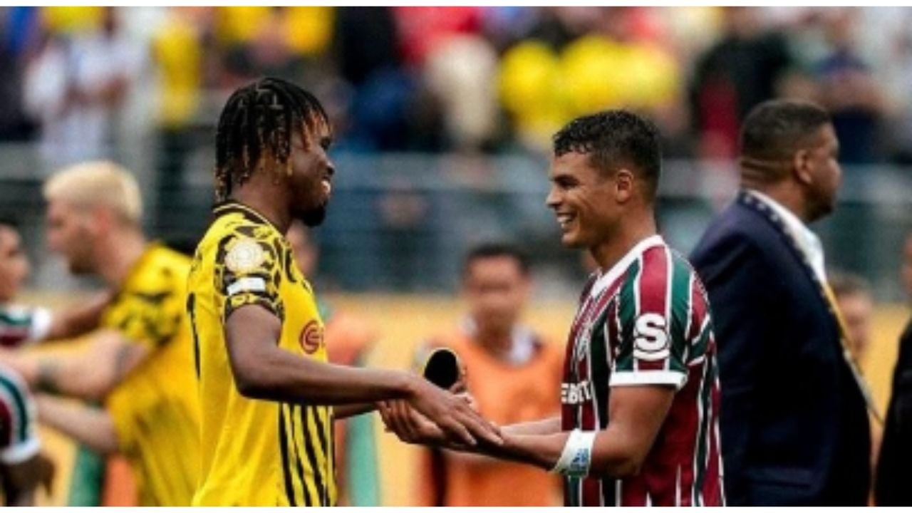 Rating Pemain Dortmund vs Fluminense: Gregor Kobel Gemilang di Piala Dunia Antarklub 2025