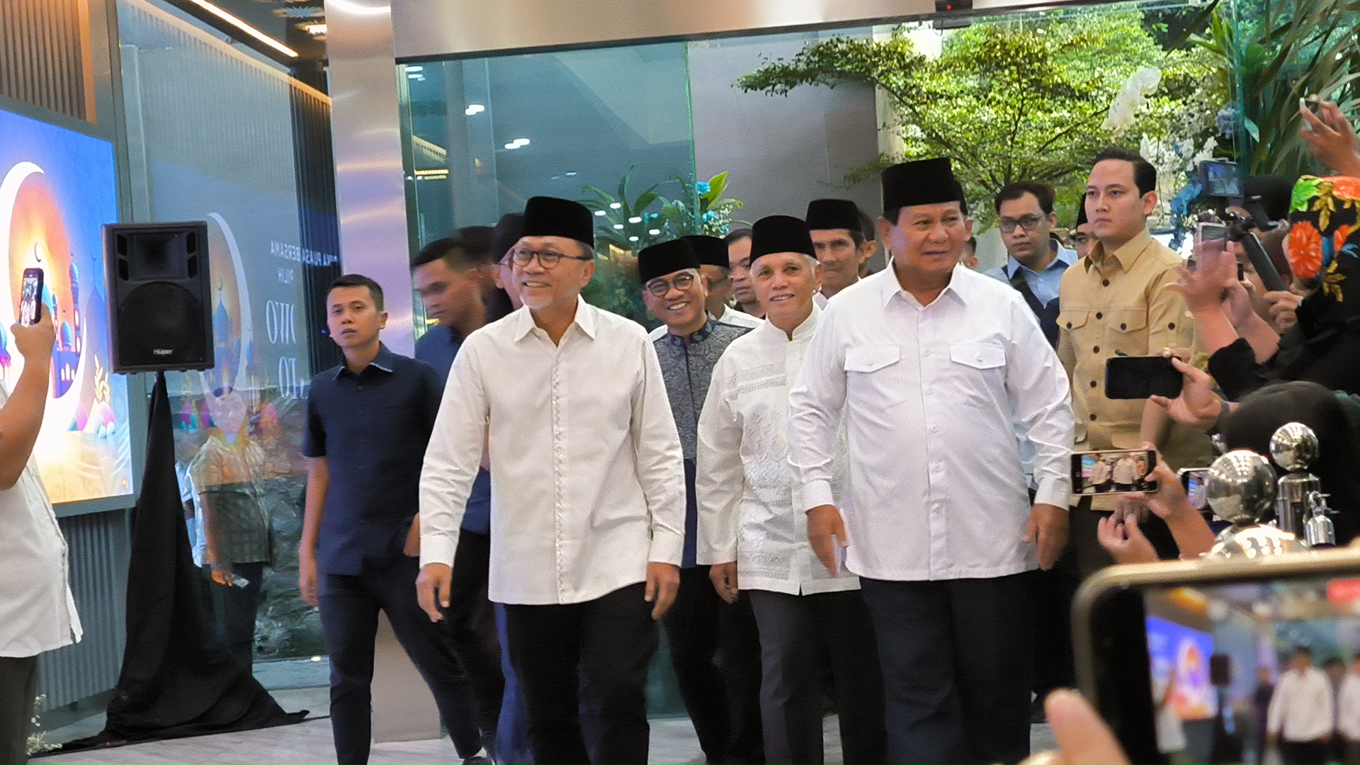 Bukber Pertama Prabowo Bersama PAN Usai Ditetapkan Jadi Capres Terpilih