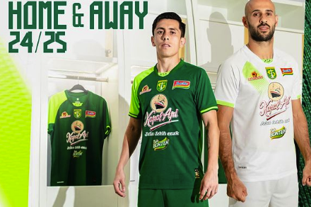 Persebaya Rilis Jersey Home & Away 24/25, Keluar dari Zona Nyaman! 