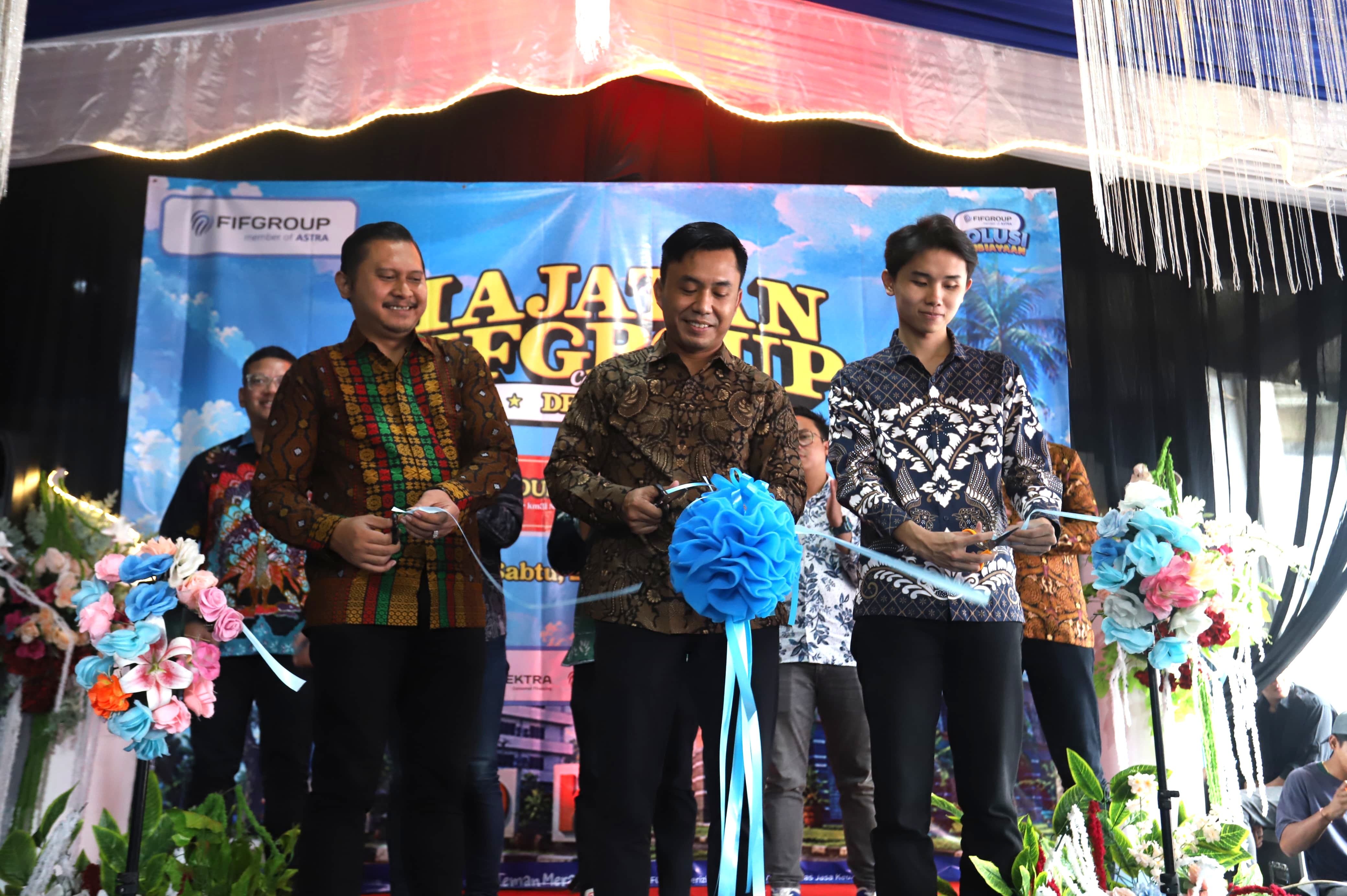 Pererat Silaturahmi, FIFGROUP Gelar Hajatan Cabang Depok II Penuh Kemeriahan