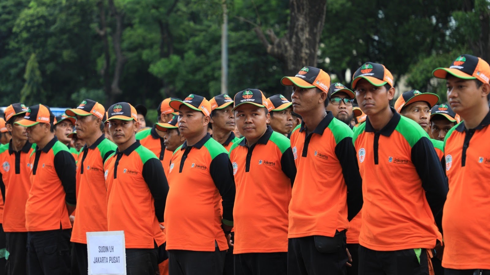 Pesta Rakyat HUT ke-80 RI Sisakan 79 Ton Sampah, Ribuan Personel DLH DKI Dikerahkan