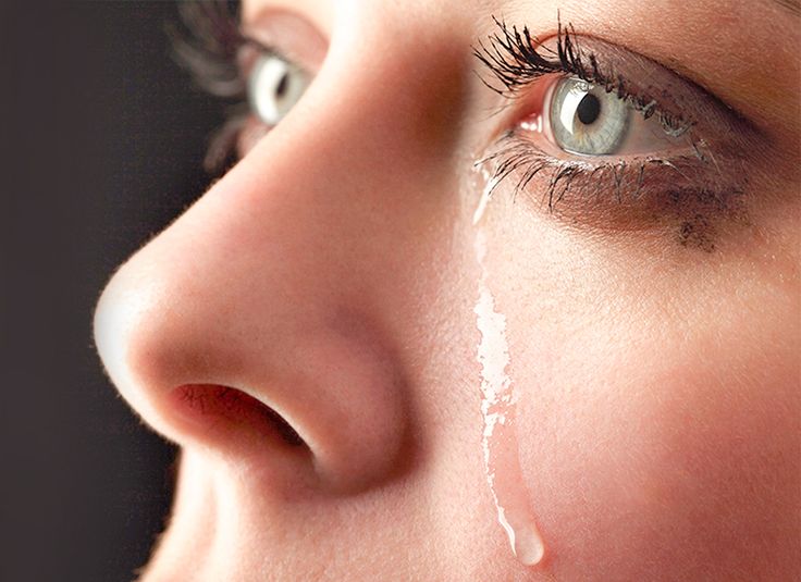 5 Alasan Merasa Emosional ketika Mengingat Seseorang yang Dicintai