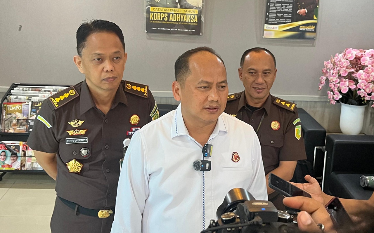 Baru Sekali Nongol, Eks MenPAN-RB Azwar Anas Bisa Balik ke Meja Penyidik Kejagung