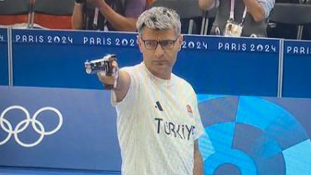 Profil dan Biodata Yusuf Dikec, Atlet Menembak Turki yang Viral di Olimpiade Paris 2024