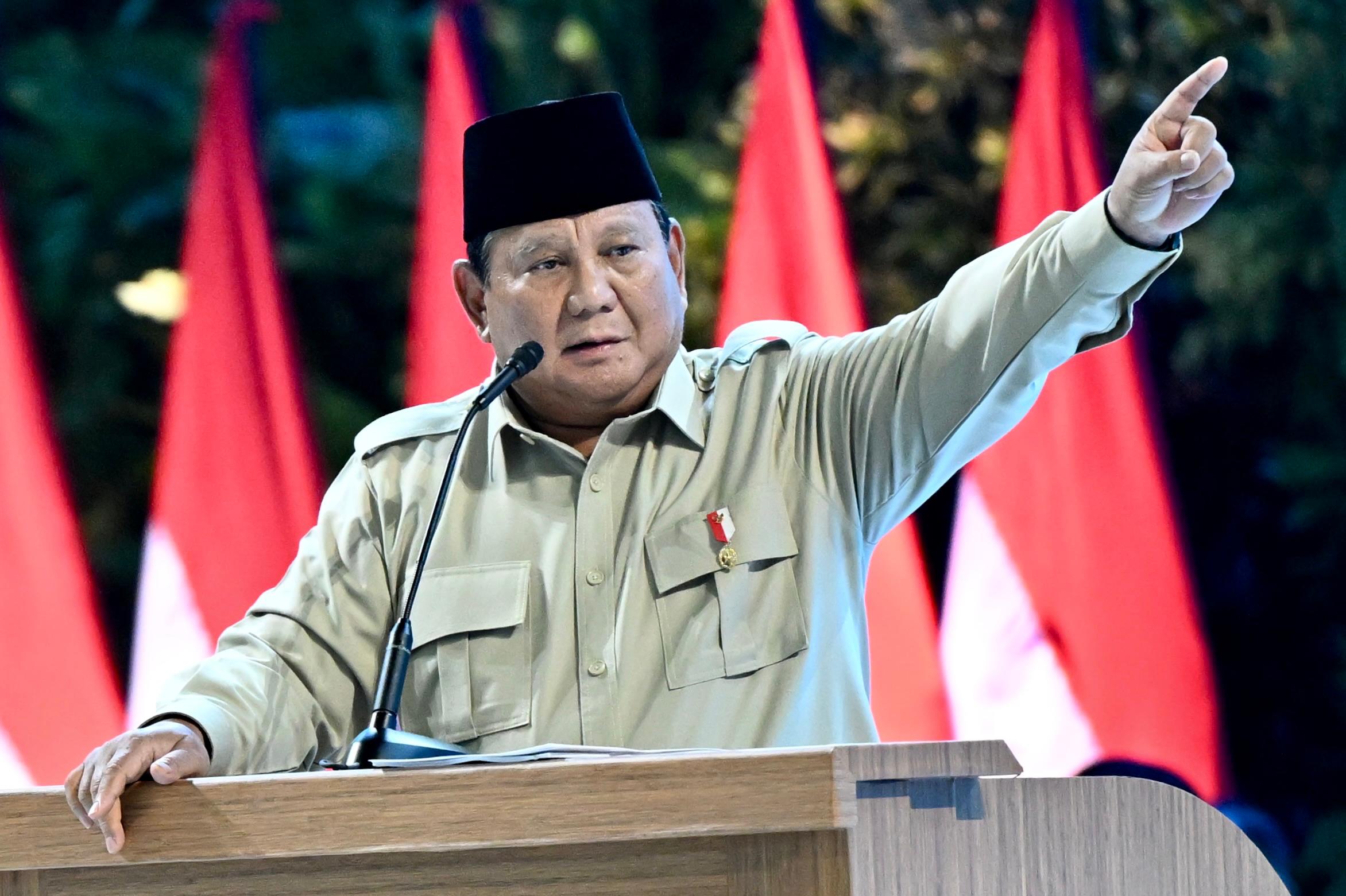 Soroti Spanduk dan Baliho Semrawut dari Banjarmasin hingga Bogor, Prabowo: Turis Ga Mau Liat Spanduk