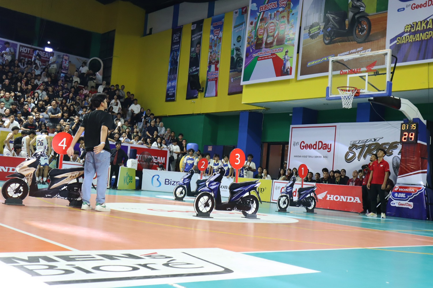 SMAN 70 Jakarta Pertahankan Tahta, Raffles Christian School Guncang Panggung Juara Honda DBL Jakarta Series