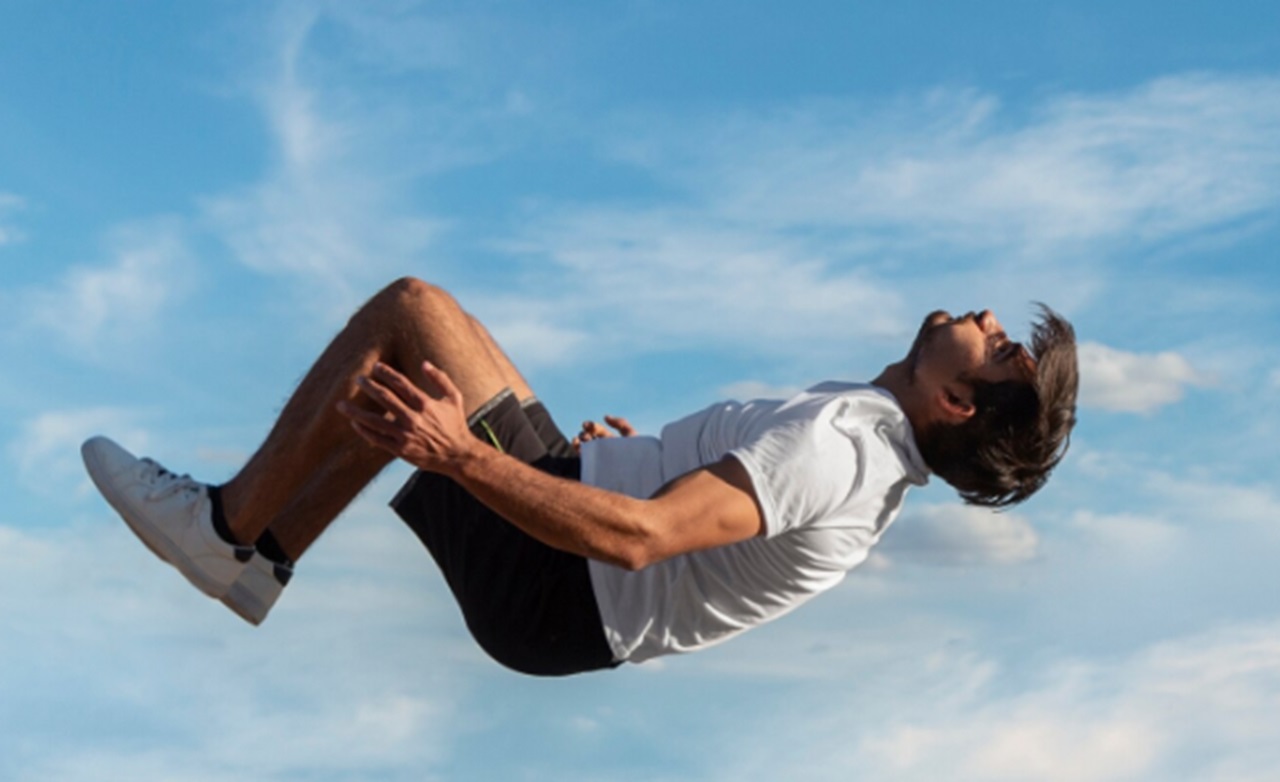 Mimpi Jatuh dari Tempat Tinggi, Tanda Bahaya atau Hanya Refleksi Emosi?