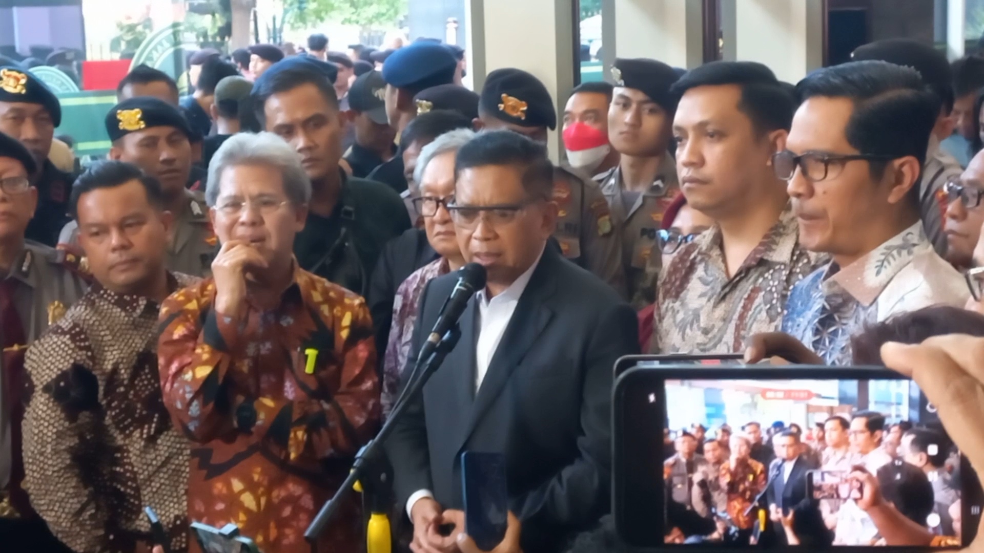 Hasto Divonis 3,5 Tahun Penjara, Ganjar Pranowo: Hakim Cukup Bijaksana