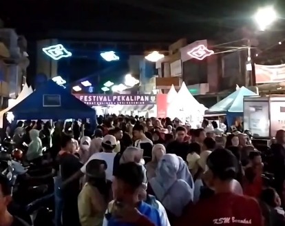 Festival Pekalipan Diresmikan sebagai Kawasan Wisata Kuliner Cirebon