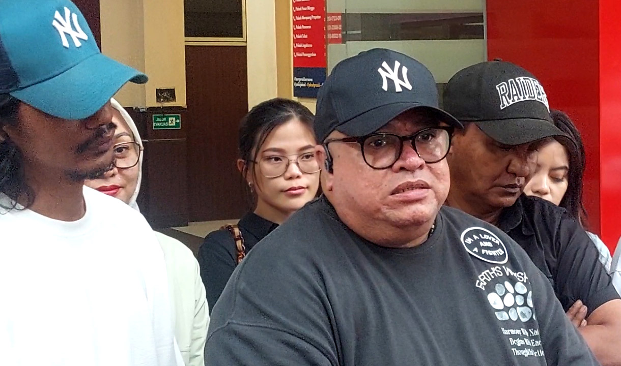 Razman Tagih Janji Rp5 Miliar ke Nikita Mirzani Buntut Vadel Badjideh Tak Kunjung Ditahan Hingga Pergantian Tahun  