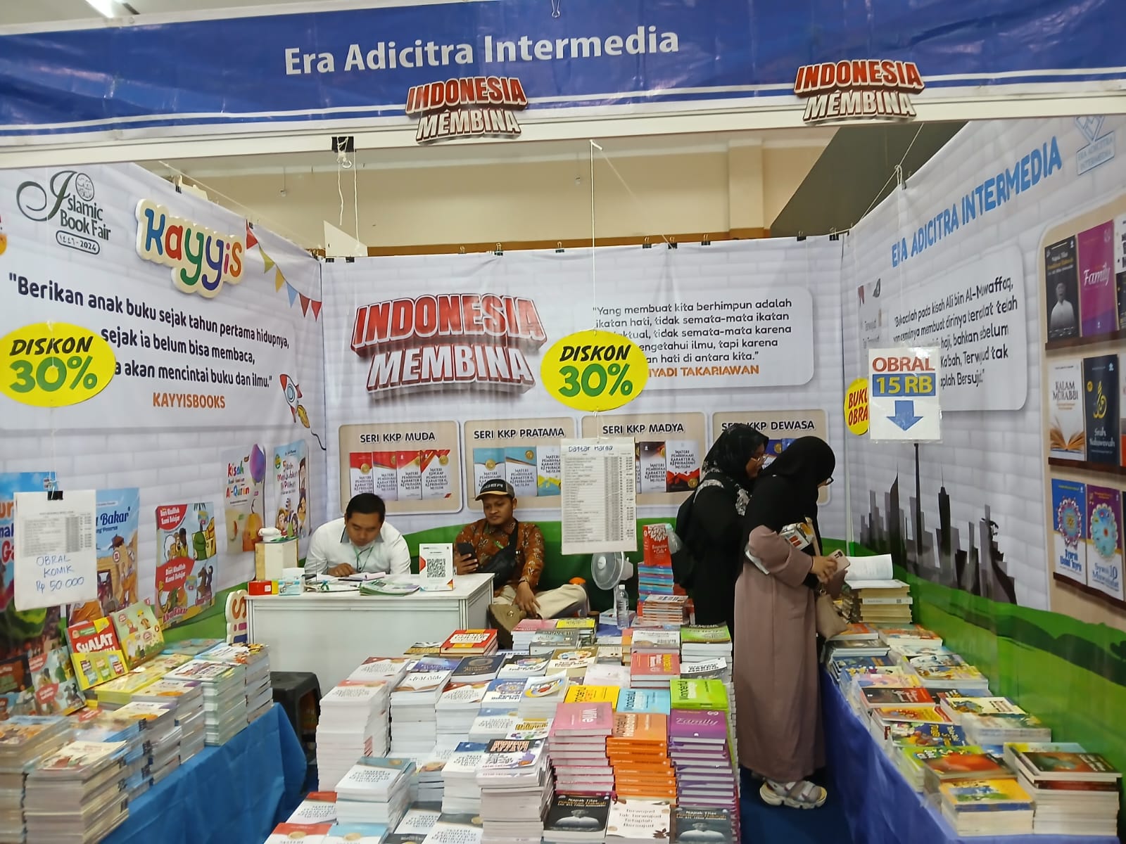 Pameran Islamic Book Fair 2024 Masuki Hari Ketiga, Seperti Apa Buku Pilihan Pengunjung?