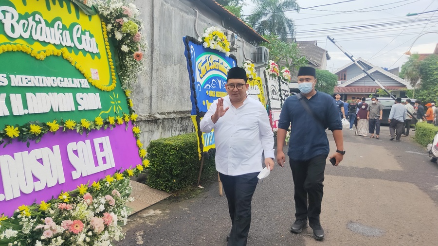 Pj Gubernur Baru Saja Pulang, Fadli Zon Datang di Rumah Duka Ridwan Saidi