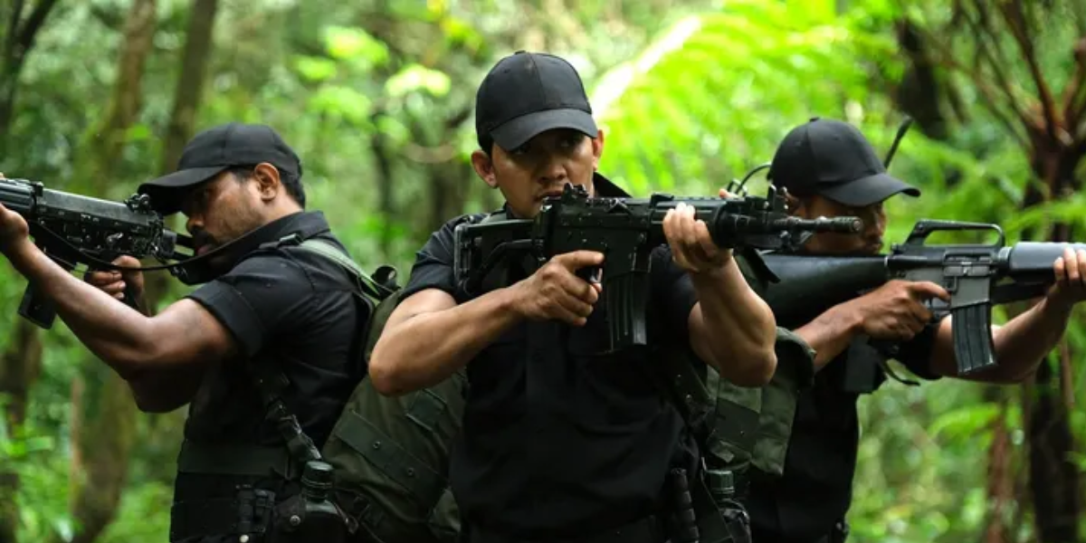 6 Aktor Utama Film Timur, dari Iko Uwais hingga Jimmy Kobogau