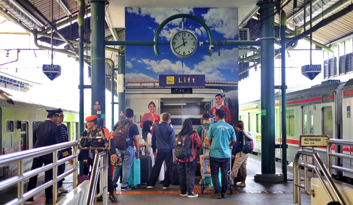 KAI Tambahkan 34 Kereta Api Libur Nataru, Berikut Jadwal Keberangkatan Kereta Nataru
