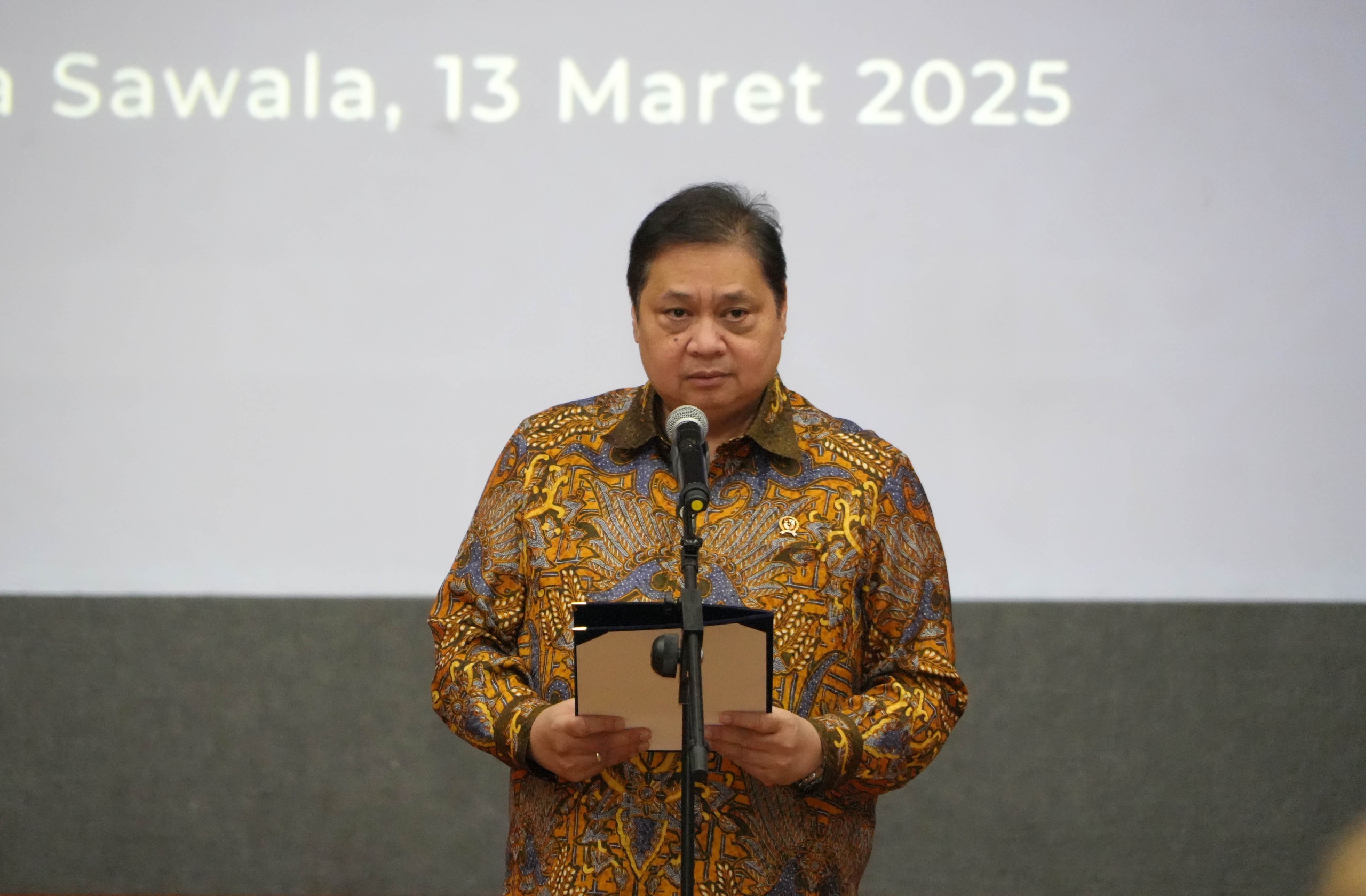 IMF Sebut Ekonomi Indonesia Akan Melambat, Menko Airlangga Ungkap Strategi Pemerintah