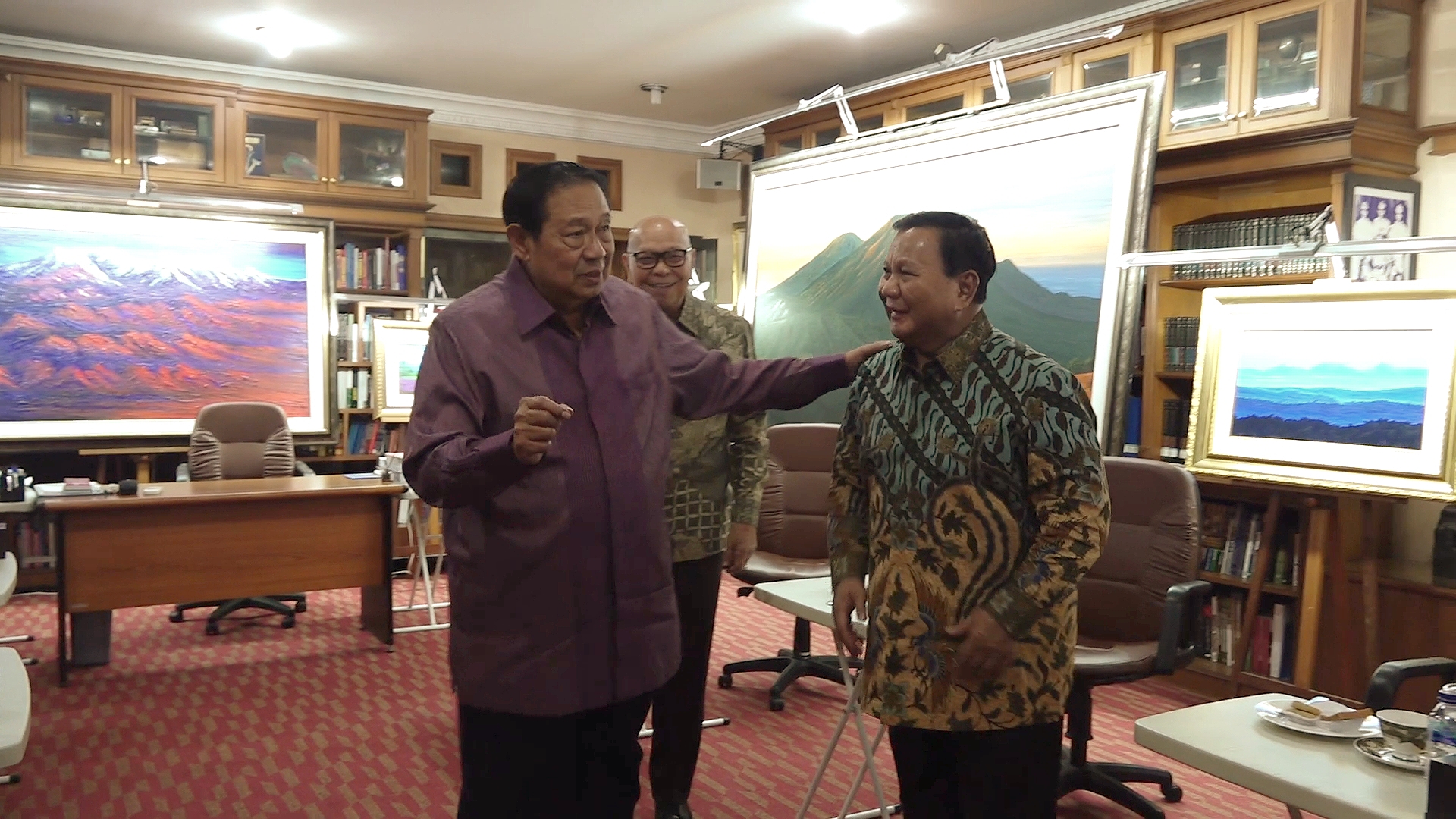 Sowan ke Kediaman SBY di Cikeas, Prabowo: Lebaran Kita datang Ke Senior
