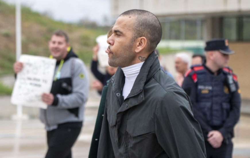 Dani Alves Terbukti Tak Bersalah atas Tuduhan Rudapaksa: Karier Hancur, Rugi Puluhan Juta Dolar