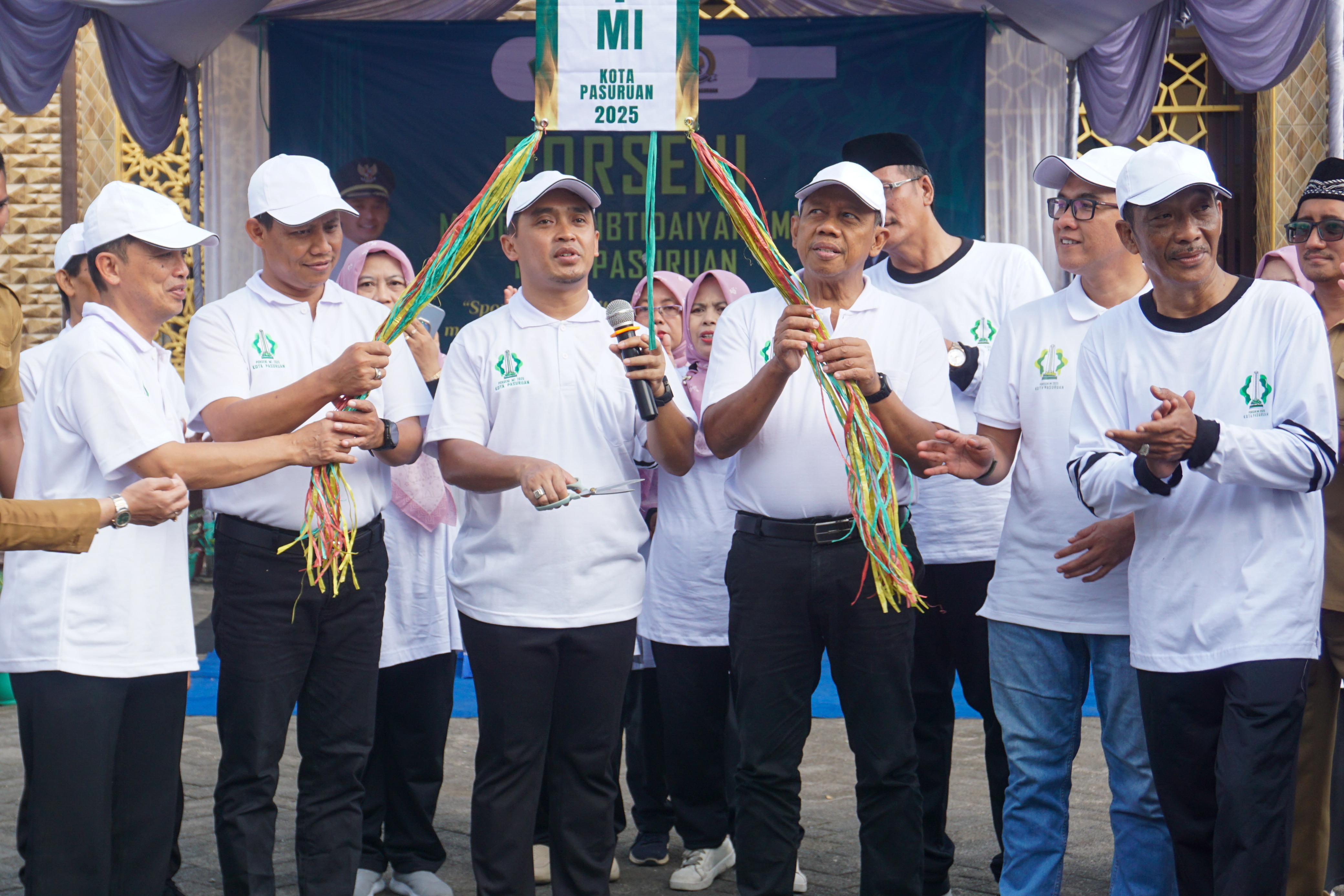 Sambut Porseni Madrasah Ibtidaiyah, Wali Kota Pasuruan Dukung Siswa Menyukai Olahraga