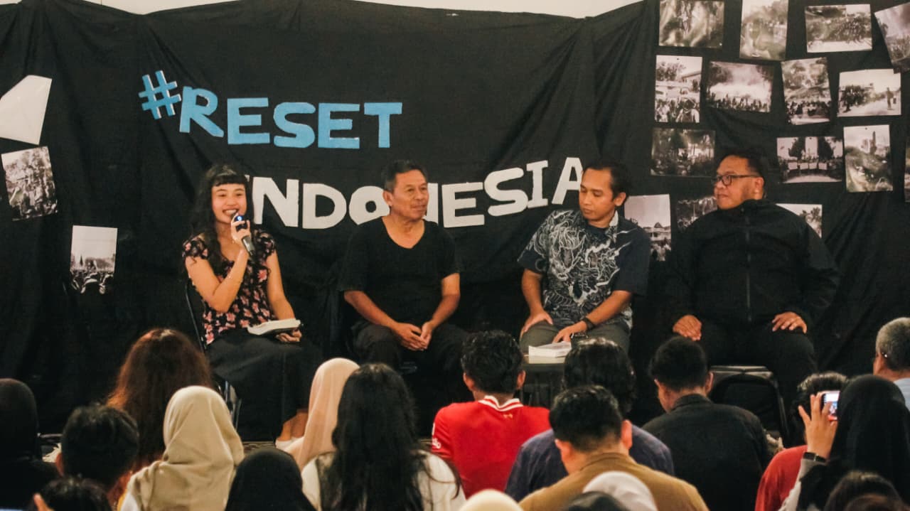 Diskusi Buku Reset Indonesia Kupas Isu Ketimpangan Sosial sampai Kerusakan Alam