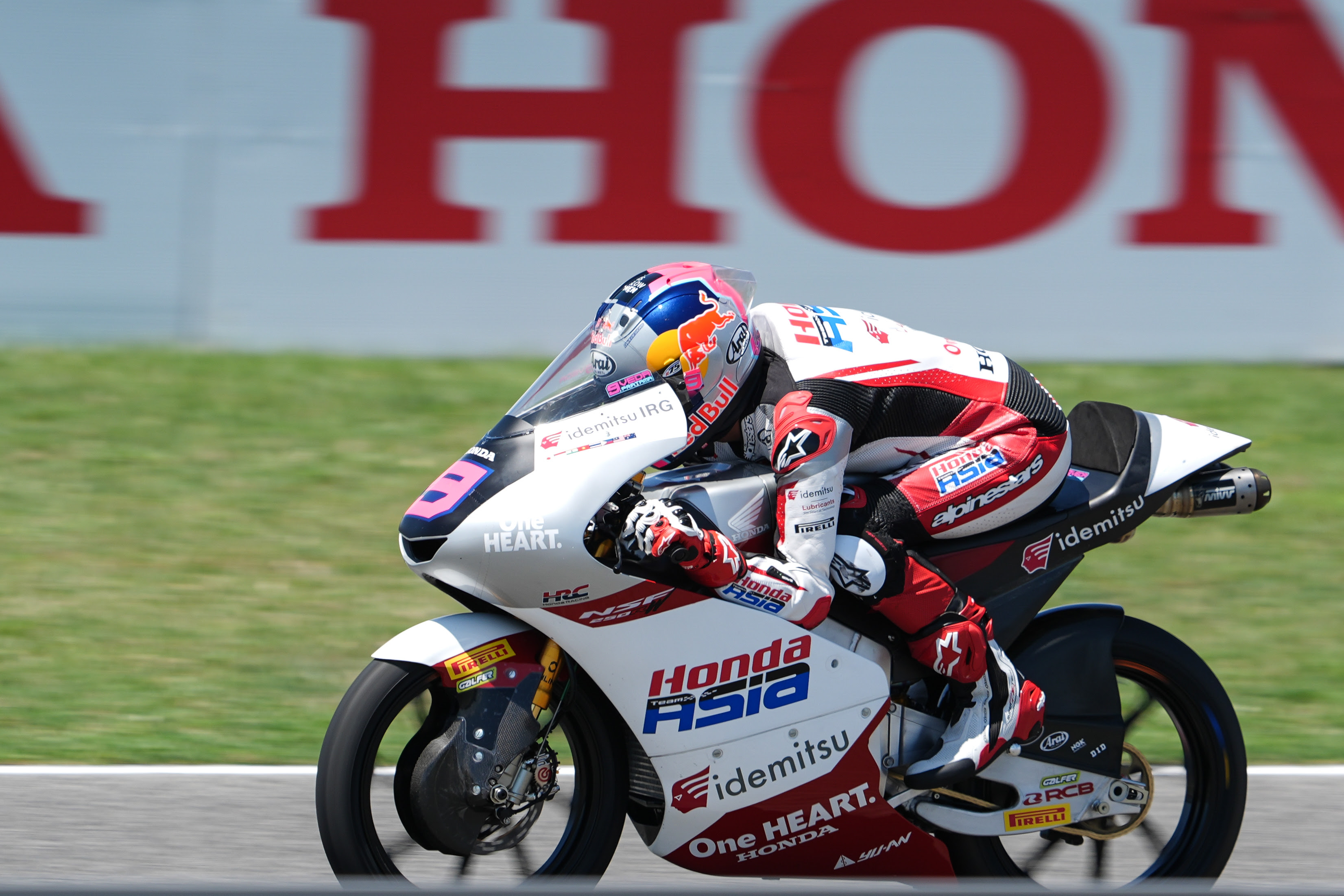 Veda Ega Pratama Tembus 3 Besar Practice Moto3 Brasil 2026, Lolos Langsung ke Q2