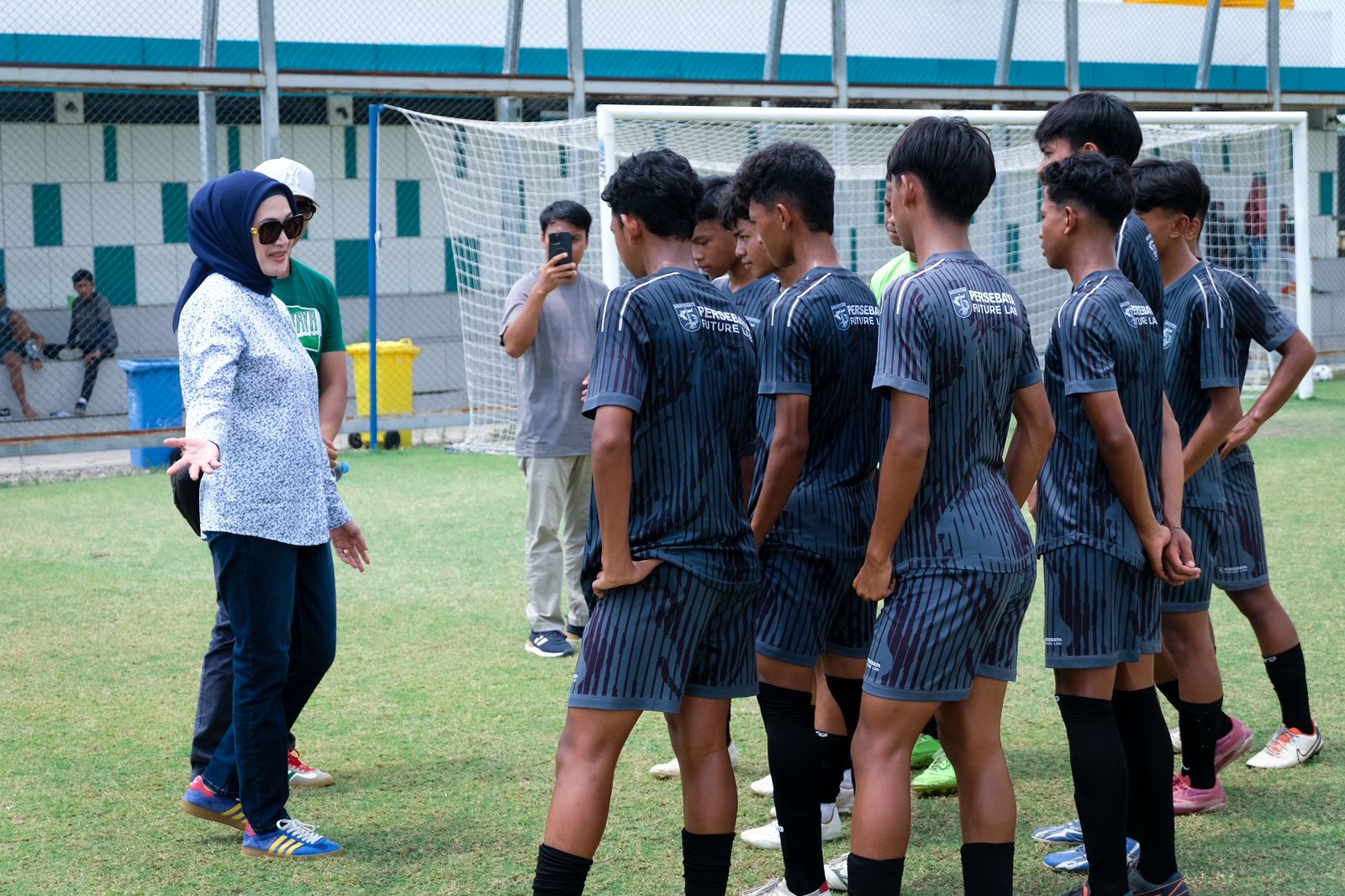 Dalami Soal Pengembangan Olahraga, Anggota Komisi X Belajar ke Persebaya Future Lab