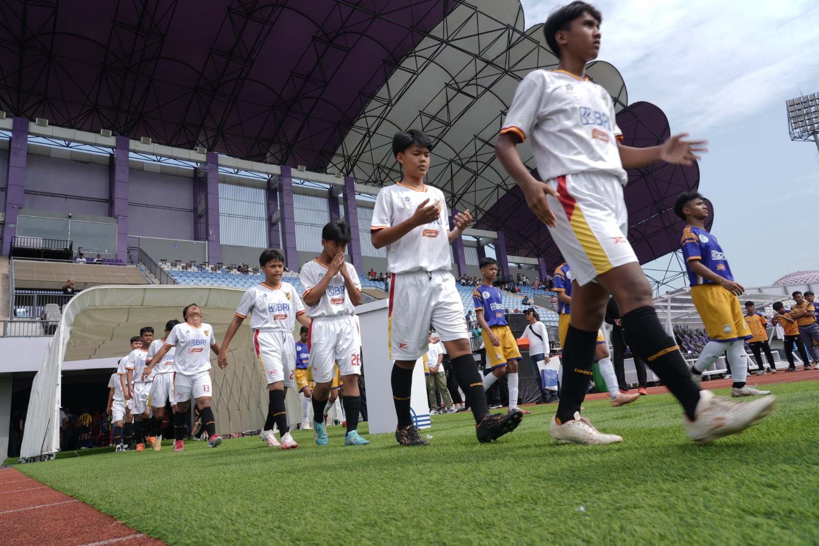 BRI Dukung Pembinaan Sepakbola Usia Dini Lewat Liga Kompas U-14 2024/2025 