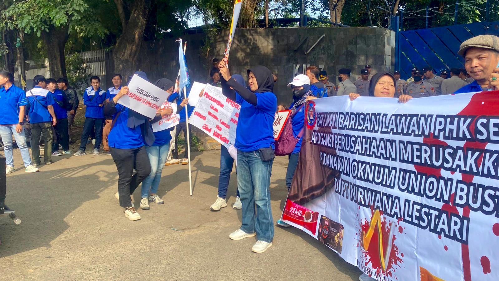 Sejumlah Pegawai Anak Usaha Delfi di-PHK Sepihak, Ada yang Sudah Mengabdi 20 Tahun