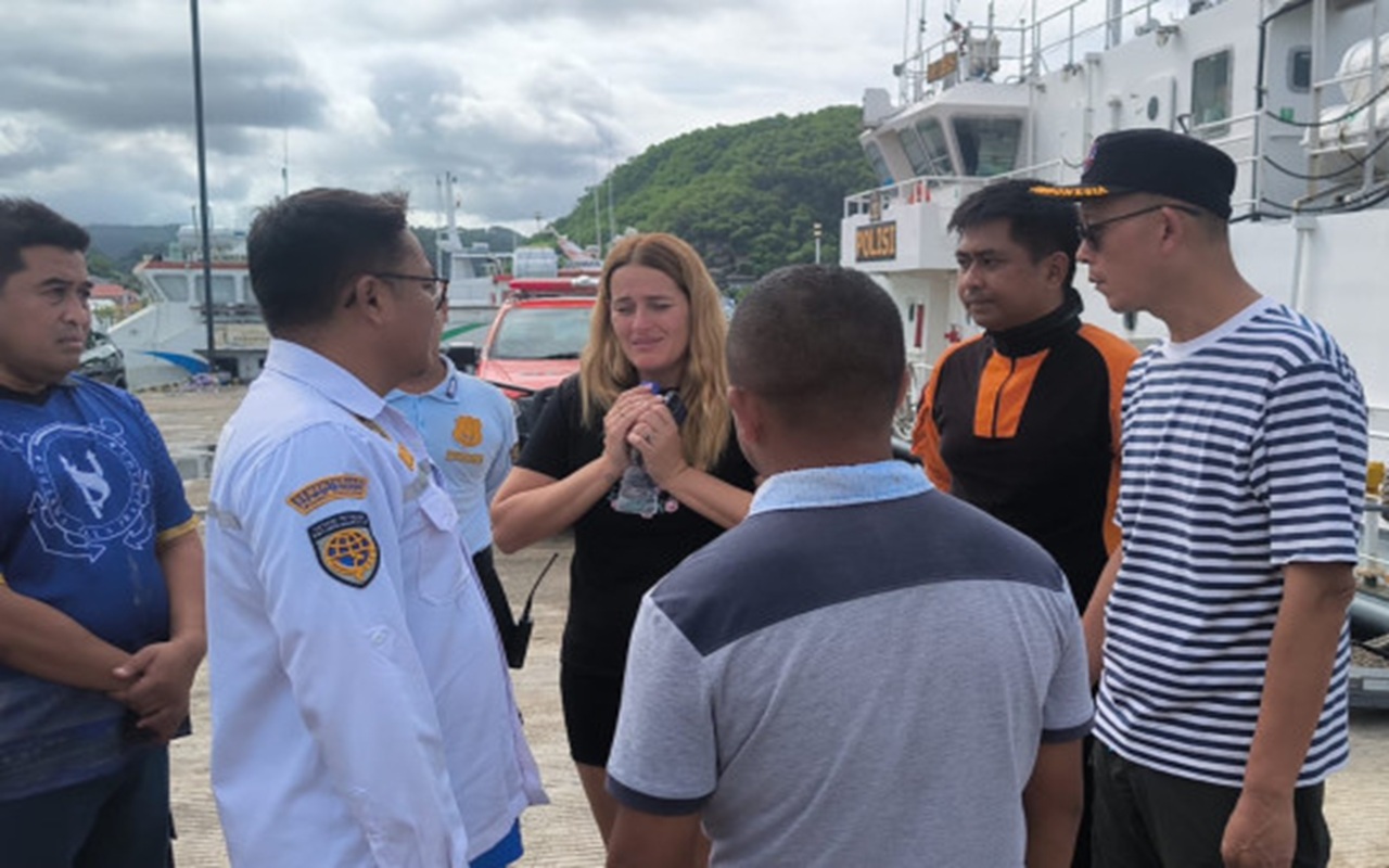 'Help, Help!' Jeritan Istri Pelatih Valencia di Tengah Pencarian KM Putri Sakinah, Tak Kuasa Tahan Tangis