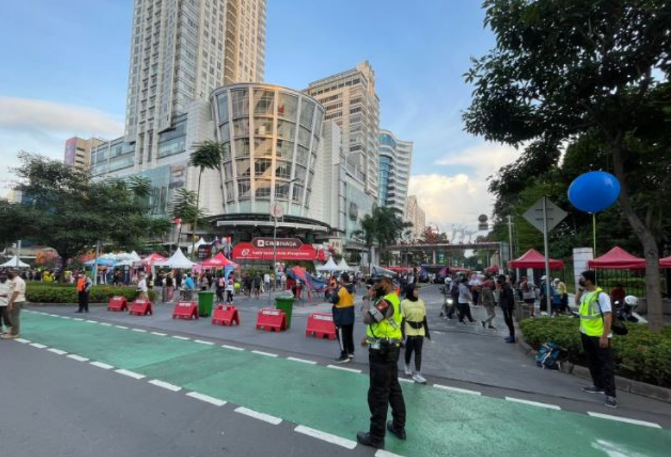 Libur Sekolah, CFD Sudirman - MH Thamrin Dipadati Ribuan Warga