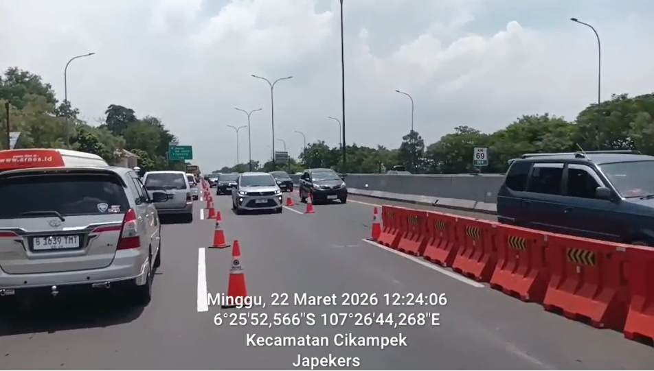 Jakarta-Cikampek Padat, Contraflow Diperpanjang, Rest Area KM 57 A Diberlakukan Buka-Tutup