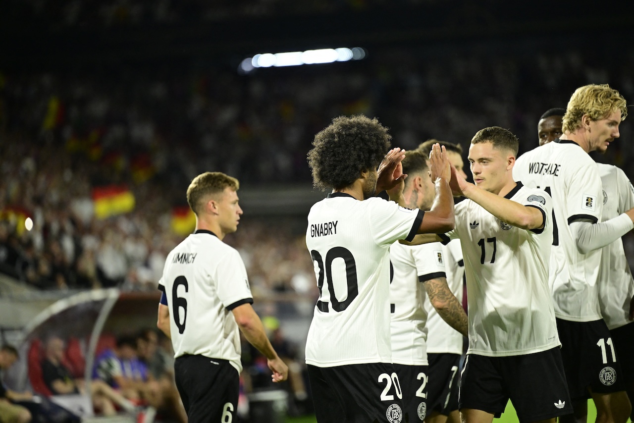 Jerman vs Irlandia Utara 3-1, Der Panzer Mulai Nyetel!