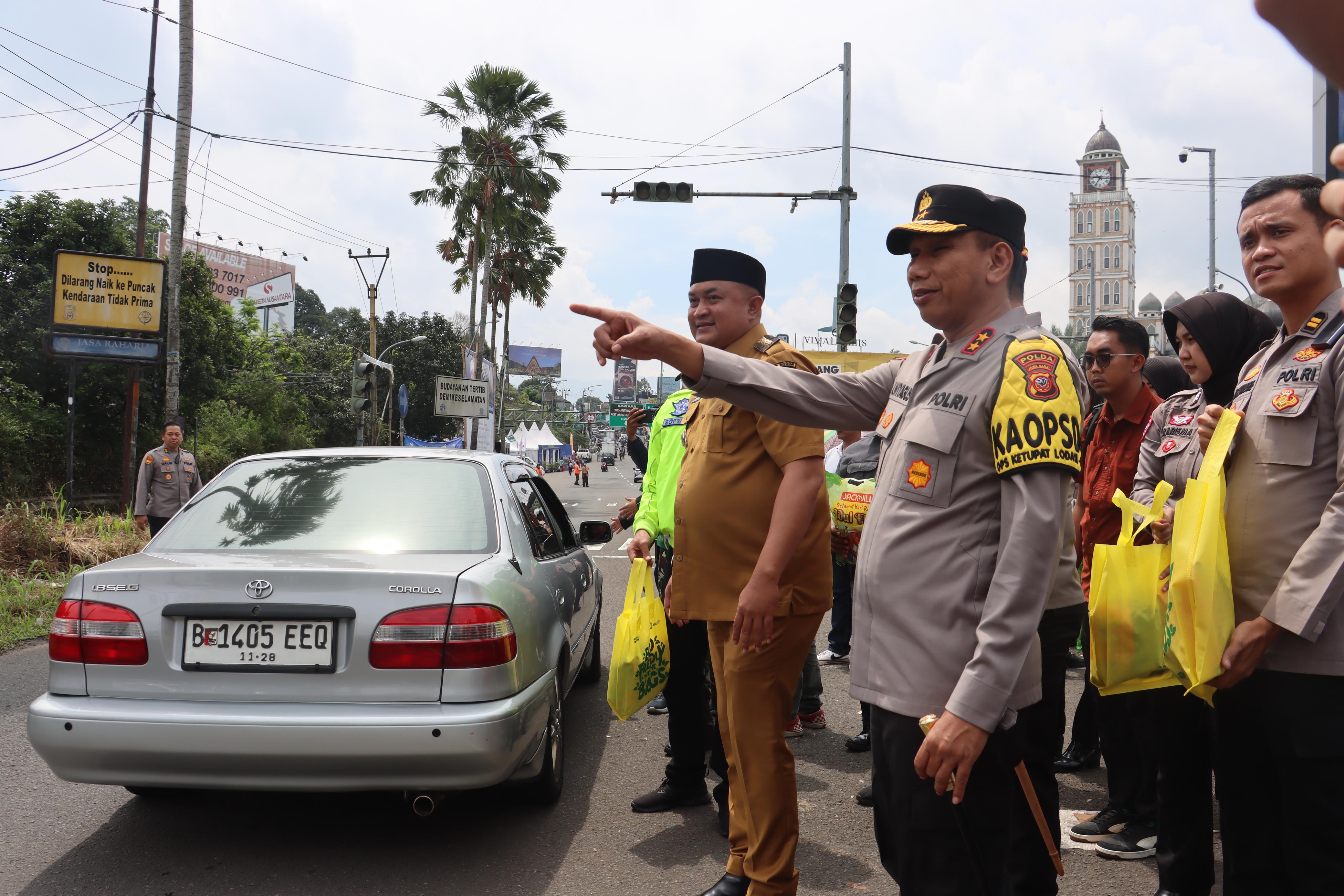 Pastikan Arus Balik Lebaran Lancar, Kapolda Jabar Tinjau Kawasan Gadog