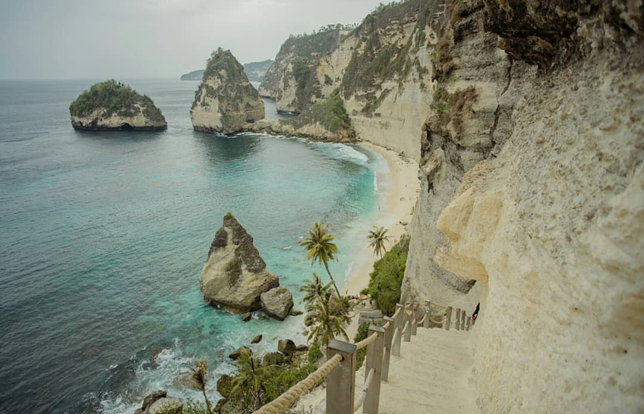 7 Destinasi Liburan Nataru 2025/2026 di Bali: Populer dan Viral, Dijamin Seru!