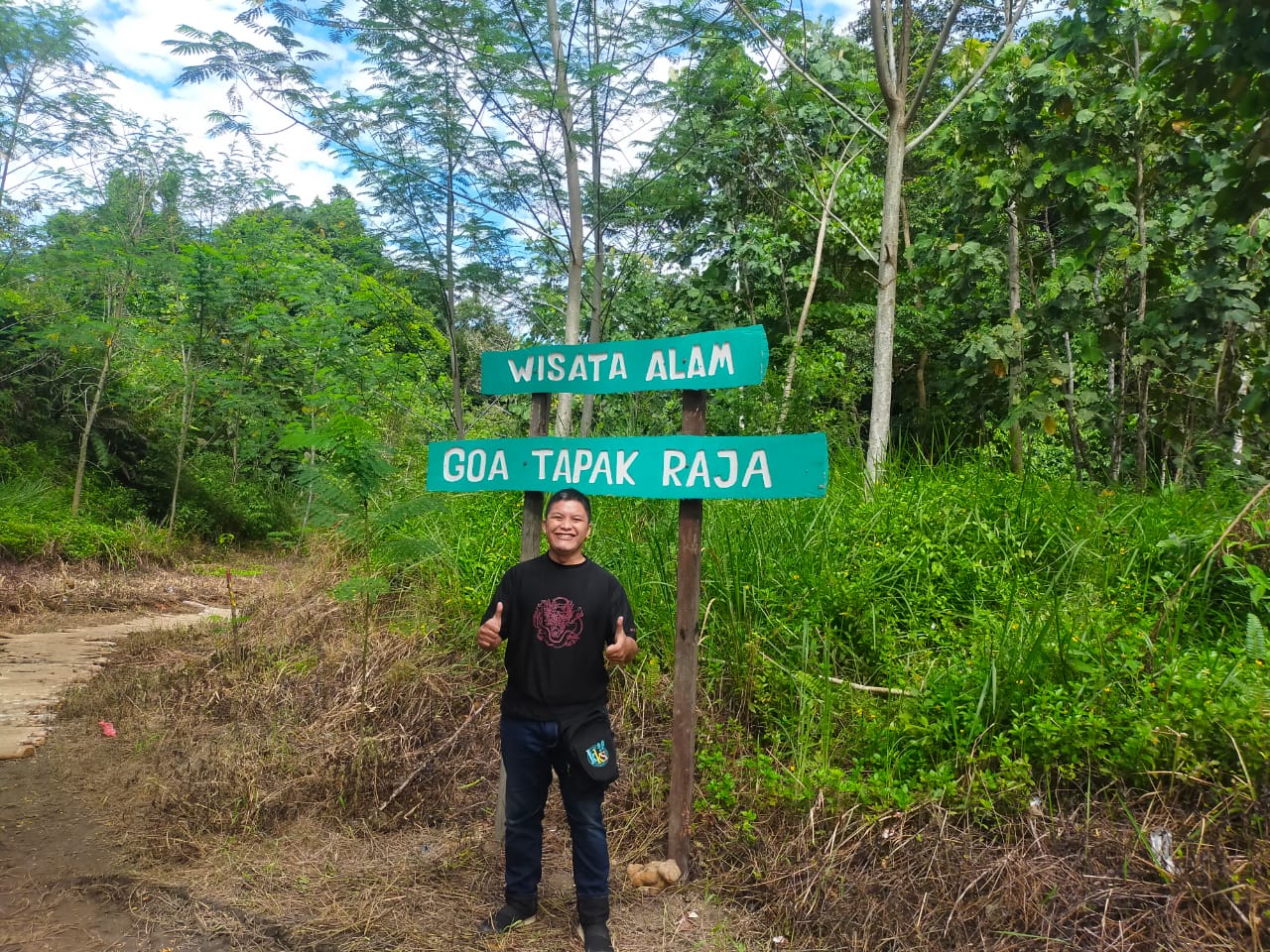 Mampir Gua Tapak Raja sebelum ke Penajam Paser Utara