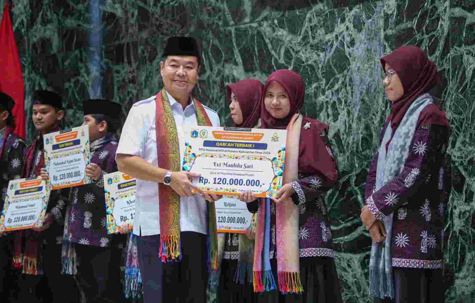 Teguh Setyabudi Beri Penghargaan 38 Kafilah DKI, Sabet Juara 2 MTQ Nasional