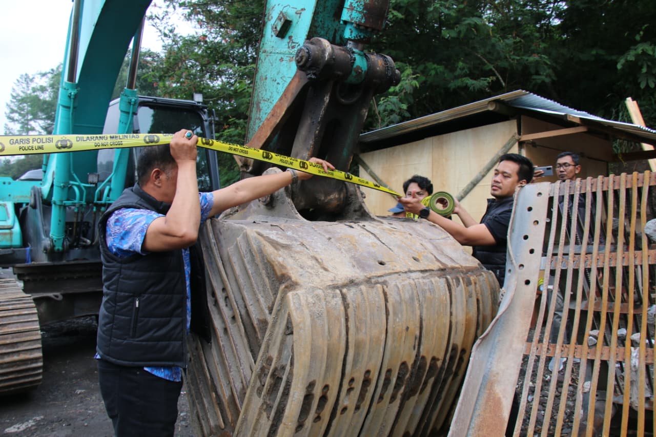 Bareskrim Bongkar Tambang Ilegal di Merapi, Nilai Transaksi Capai Rp3 Triliun