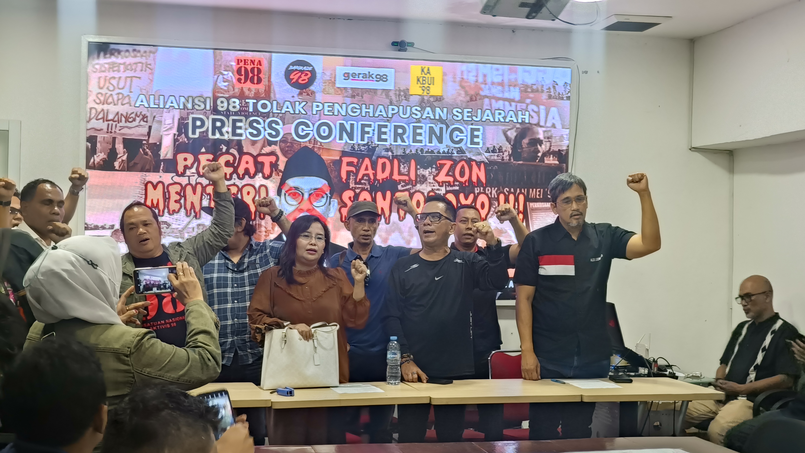 Aktivis 98 Kecam Pernyataan Fadli Zon Soal Pemerkosaan Massal: Pecat!