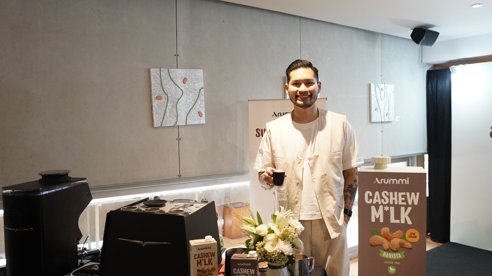 Mengenal Mikael Jasin Juara Barista Dunia dari Indonesia, Ternyata Pilih Cashew Milk Sebagai Kreasi Kopi